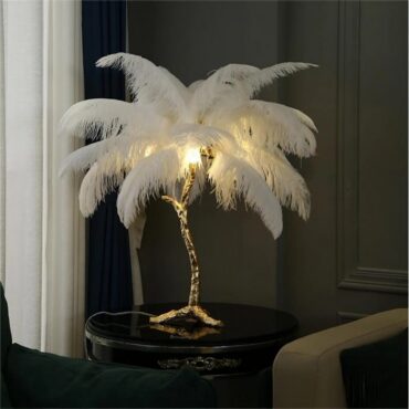 Amèlie Bordlampe – Strudsefjerlampe med Kobberfod