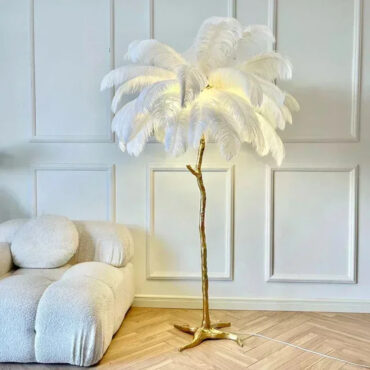 Amèlie Gulvlampe 170 cm – Fjerlampe med Kobberfod