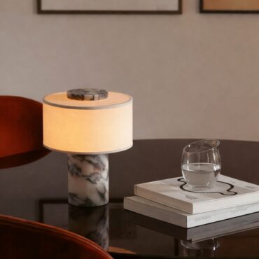 Sandhamn Bordlampe – Luksus Marmor Design af Bonordic